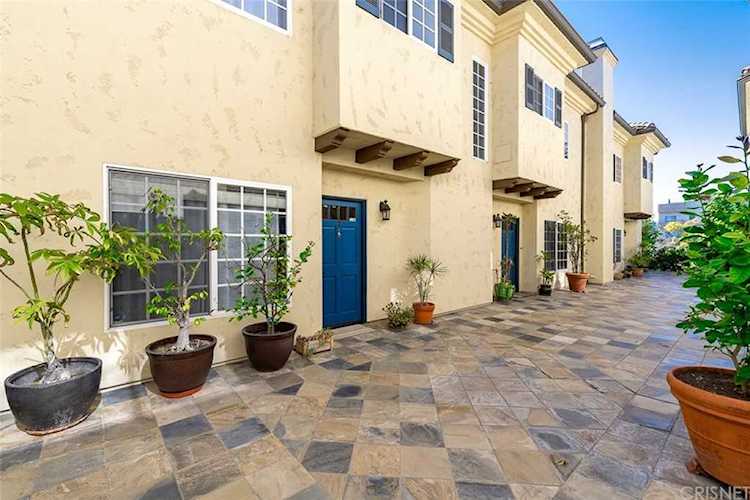 11622 Valley Spring Lane #7 Studio City, CA 91604