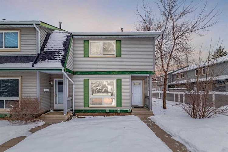 75 Erin Croft Crescent SE #16 Calgary, AB T2B 2T8