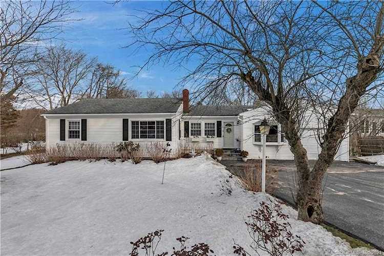78 Long Hill Road Clinton, CT 06413