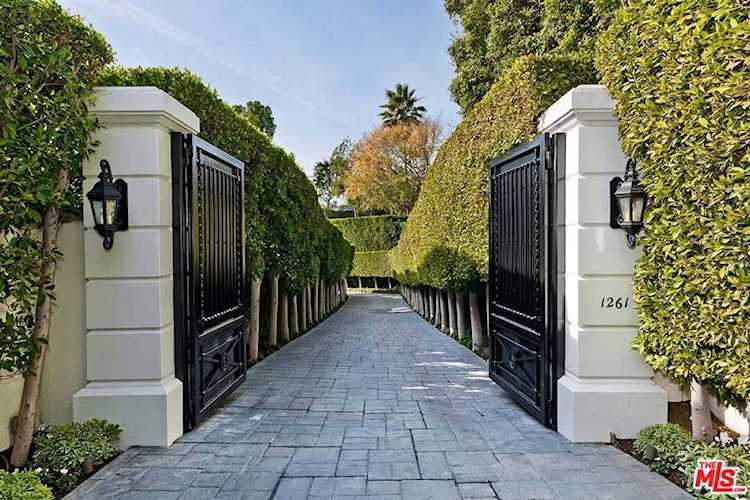 1261 Tower Grove Drive Beverly Hills, CA 90210