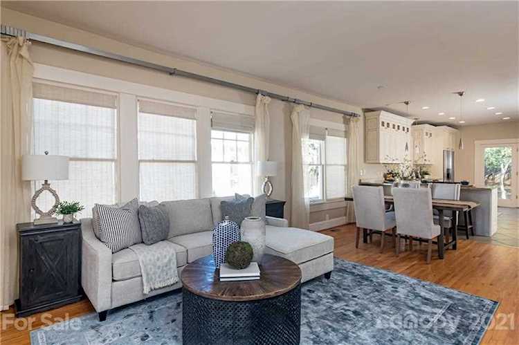 135 Circle Ave Charlotte, NC 28207