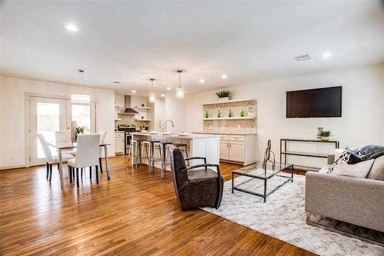 10314 Baronne Circle Dallas, TX 75218