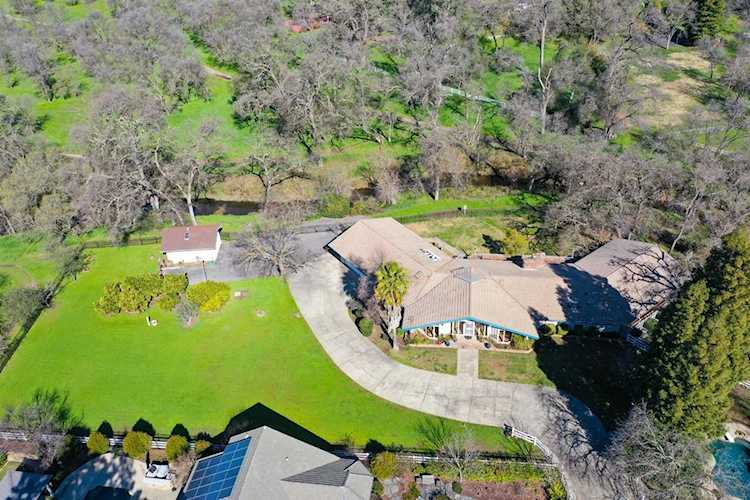 1814 Blue Jay Drive Roseville, CA 95661