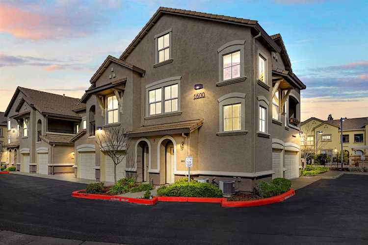 1615 Vessona Circle Folsom, CA 95630