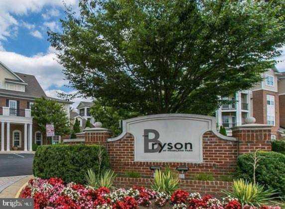 12954 Centre Park Circle #403 Herndon, VA 20171