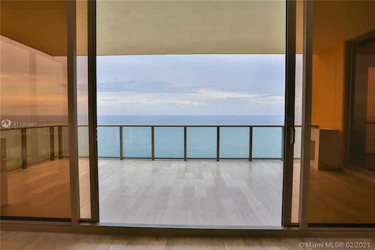 17749 Collins Ave #3101 Sunny Isles Beach, FL 33160