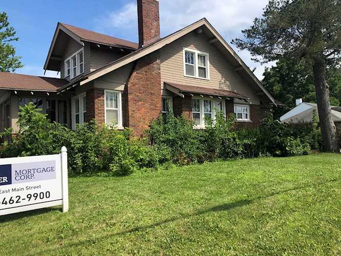 103 E Main St Cary, IL 60013