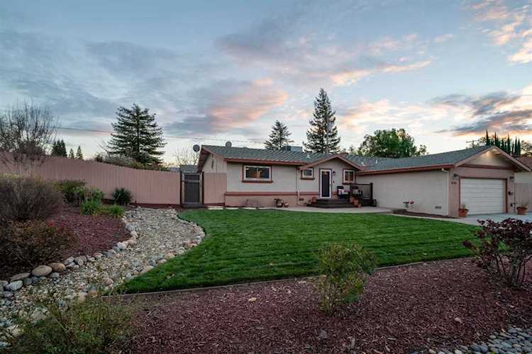 8798 Clifford Court Fair Oaks, CA 95628