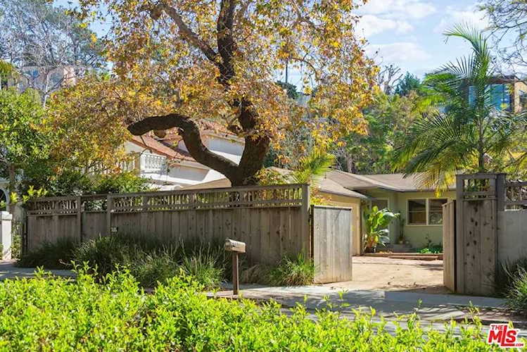 332 Entrada Drive Santa Monica, CA 90402
