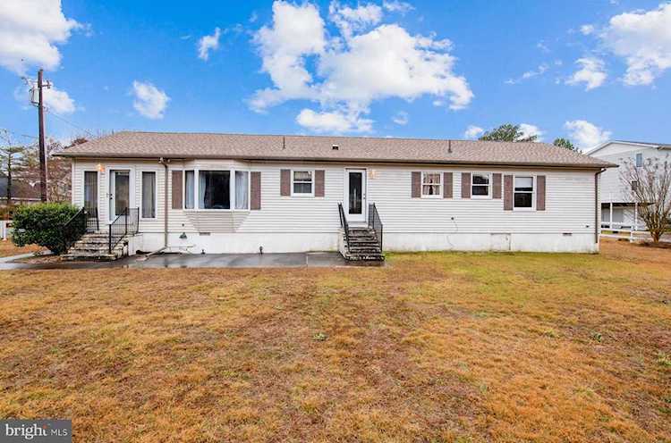 7 Cleveland Ave Bethany Beach, DE 19930