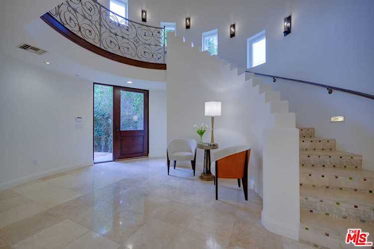 3940 Oeste Avenue Studio City, CA 91604