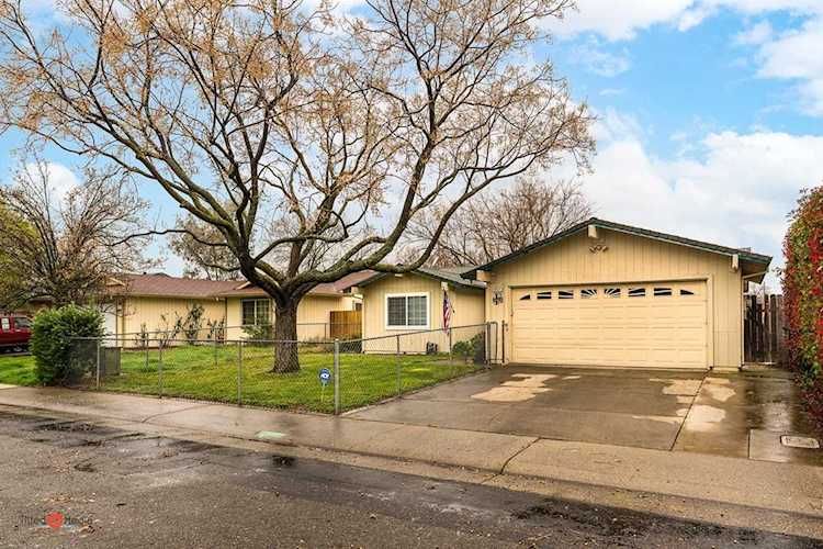 8527 Pronghorn Court Citrus Heights, CA 95621