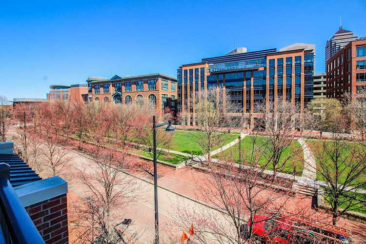 250 Daniel Burnham Square Columbus, OH 43215
