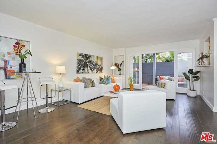 7560 Hollywood Boulevard #101 Los Angeles, CA 90046
