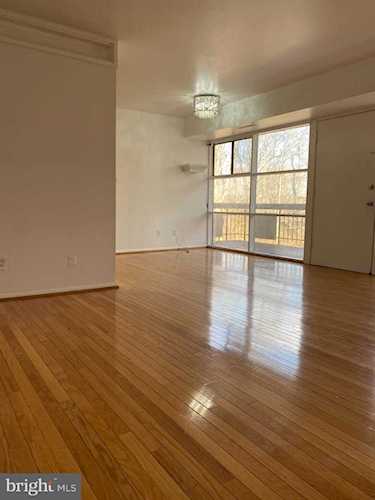 4319 Americana Dr #D Annandale, VA 22003