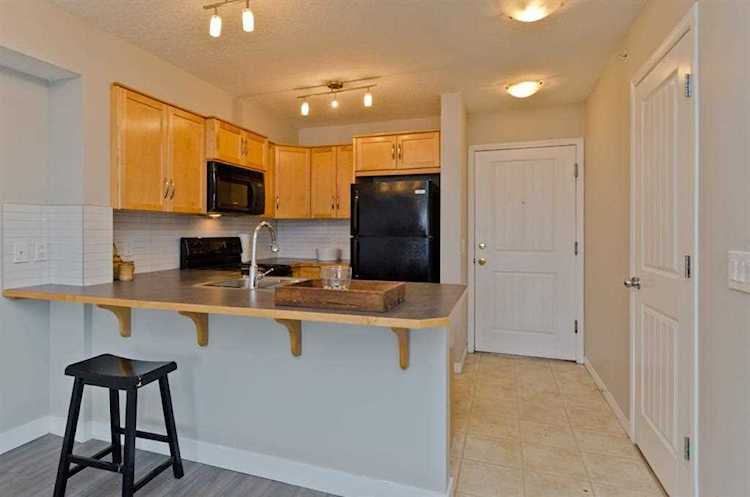 8200 4 St NE #322 Calgary, AB T2K 0K5