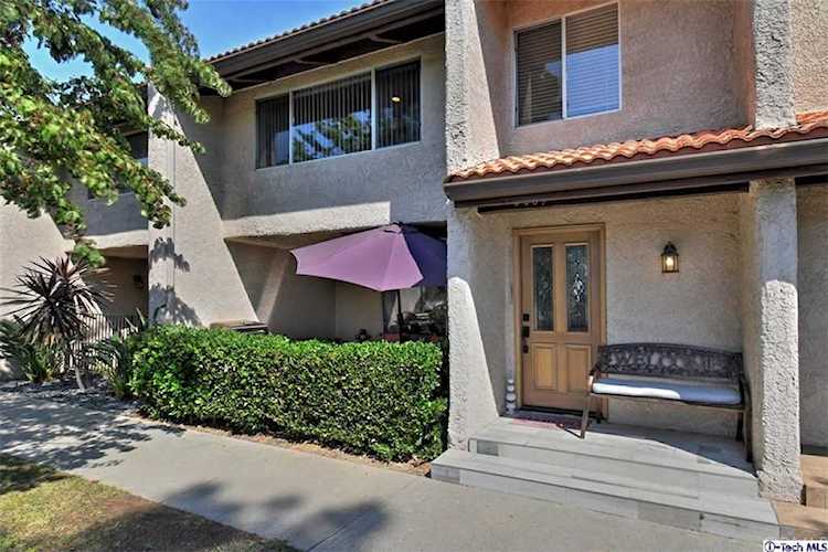 8007 Via Pompeii Burbank, CA 91504