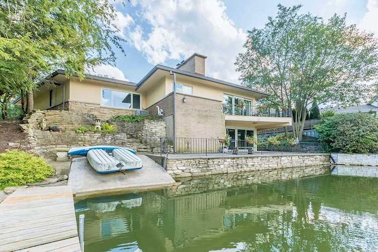 113 Murphy Lake Rd Park Ridge, IL 60068