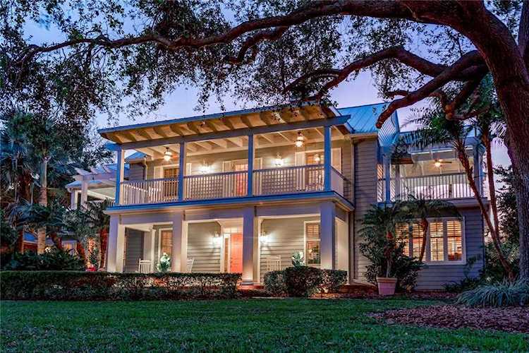 1050 Lake Hollingsworth Dr Lakeland, FL 33803