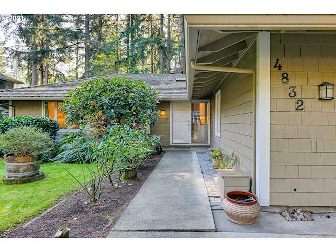 4832 Redwing Way Lake Oswego, OR 97035