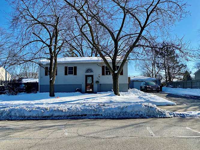 705 Belmont Dr Romeoville, IL 60446