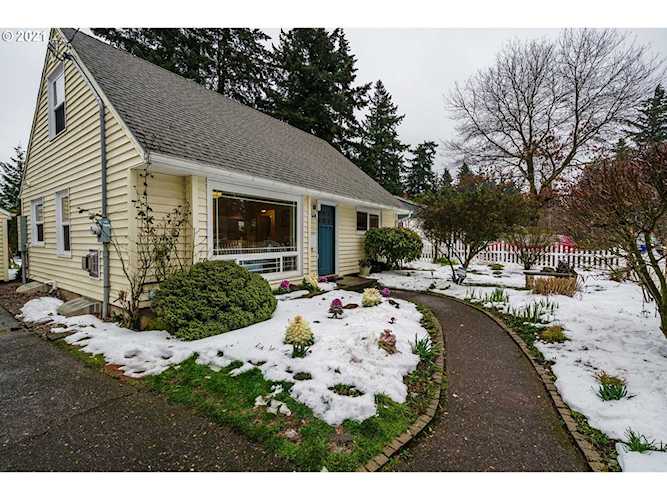 1418 NE 112th Ave Portland, OR 97220