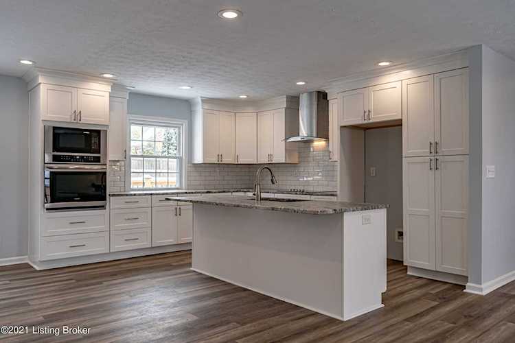 703 Exmoor Ave Louisville, KY 40223