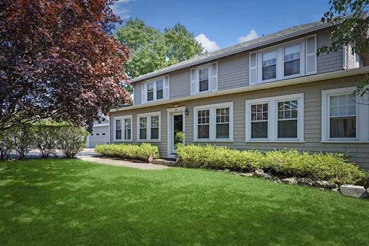 167 Green Street Marblehead, MA 01945