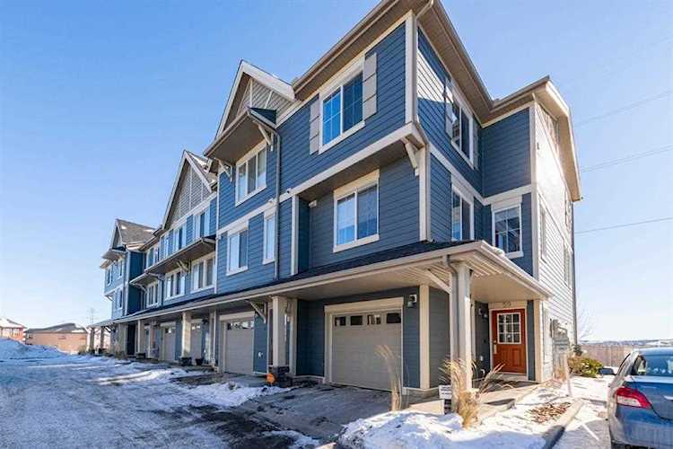 59 Evansview Gardens NW Calgary, AB T3P 0L2