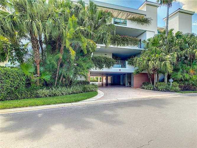 350 Gulf of Mexico Dr #217 Longboat Key, FL 34228