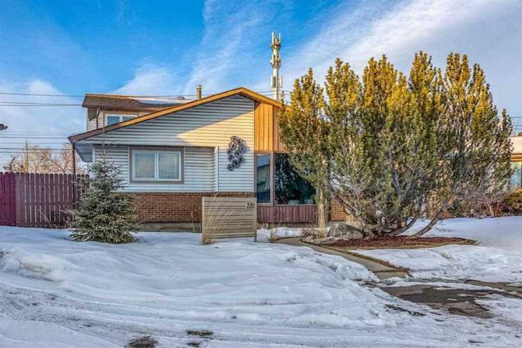 220 Templeby Place NE Calgary, AB T1Y 5N3