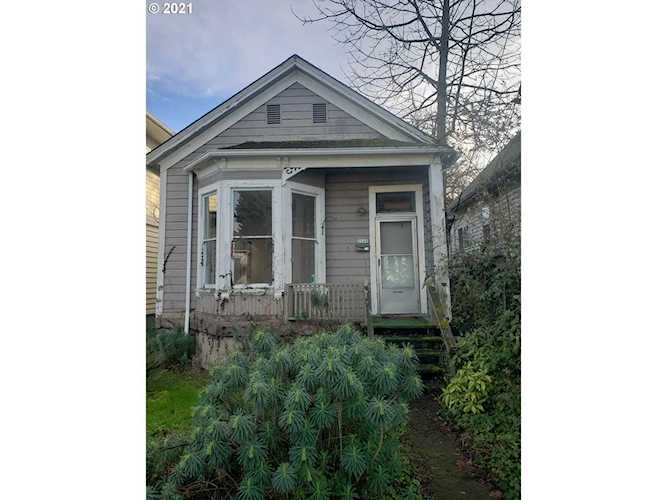 3548 SE Belmont St Portland, OR 97214