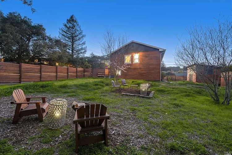 706 West Street Petaluma, CA 94952