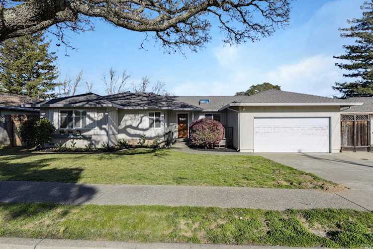 1523 Buchanan Street Novato, CA 94947
