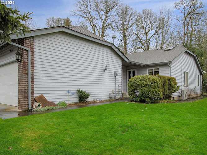 1905 SE 114th Ct #B Vancouver, WA 98664