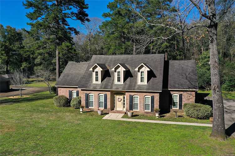817 Wynwood Dr Prattville, AL 36067