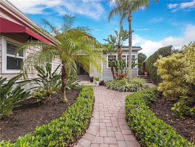 3417 Winding Oaks Dr #9 Longboat Key, FL 34228