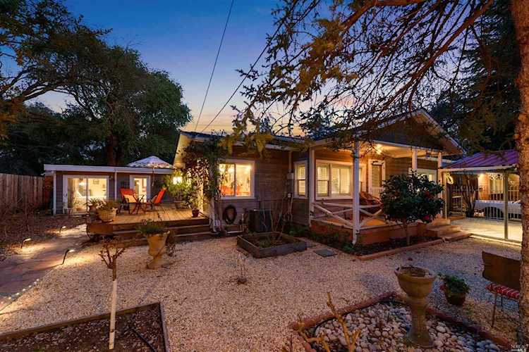 128 Fairview Lane Sonoma, CA 95476