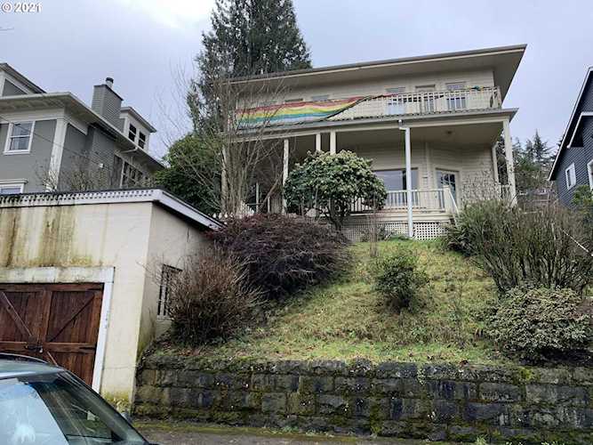 2926 NW Raleigh St Portland, OR 97210