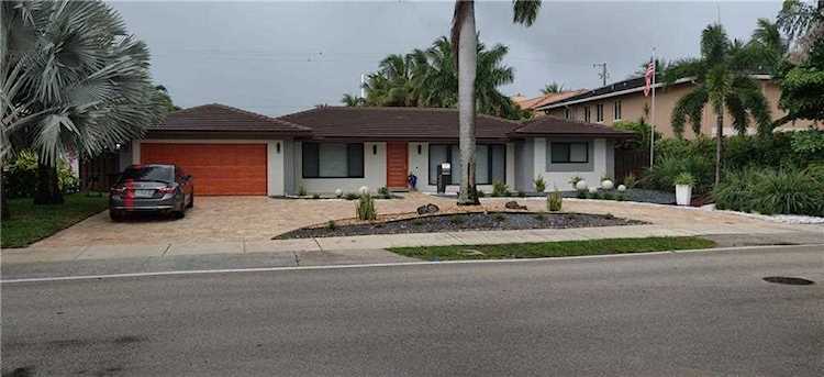 4420 NE 22nd Ave Lighthouse Point, FL 33064