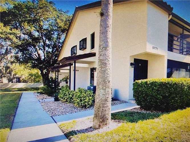 5767 Gardens Dr #5767 Sarasota, FL 34243