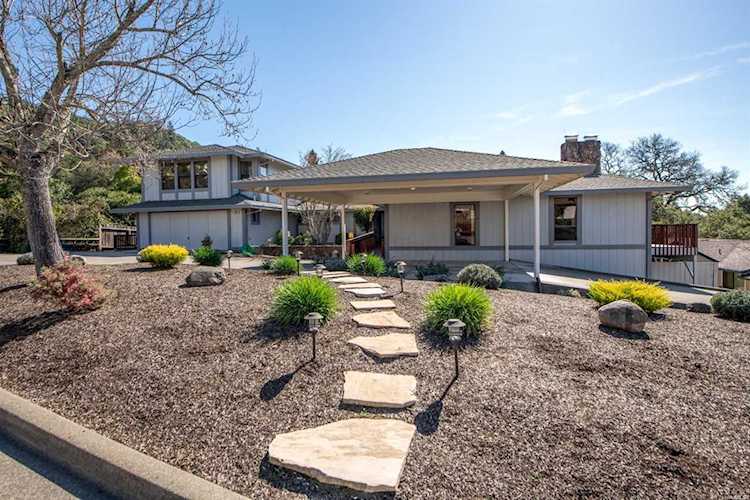 5244 Beaumont Way Santa Rosa, CA 95409