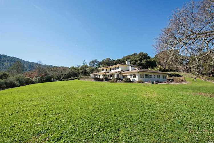3107 Warm Springs Road Glen Ellen, CA 95442