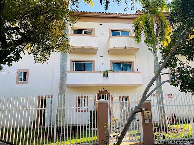 1234 NW 4th St #301 Miami, FL 33125