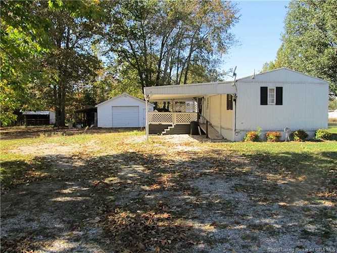5720 N Mount Rd Scottsburg, IN 47170