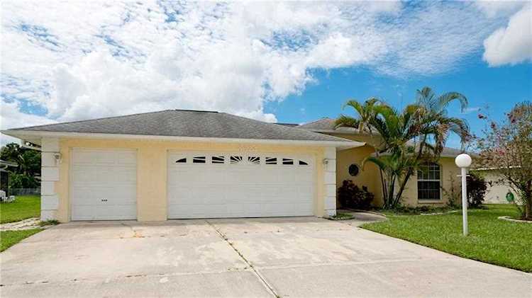 3624 77th TERRACE E Sarasota, FL 34243