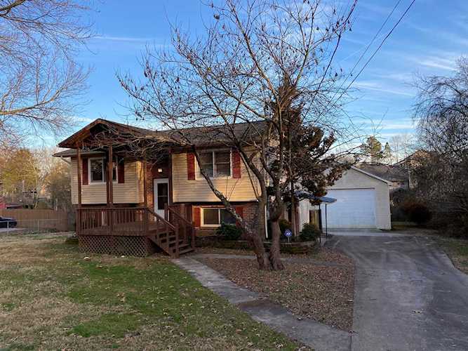 3307 Harrison Rd Lenoir City, TN 37771