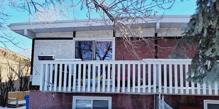 7726 & 7728 34 Ave NW Calgary, AB T3B 1Y2