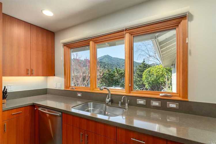 45 Berens Drive Kentfield, CA 94904