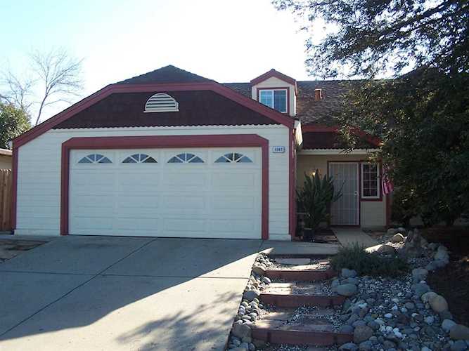 1067 Old Mill Circle Roseville, CA 95747